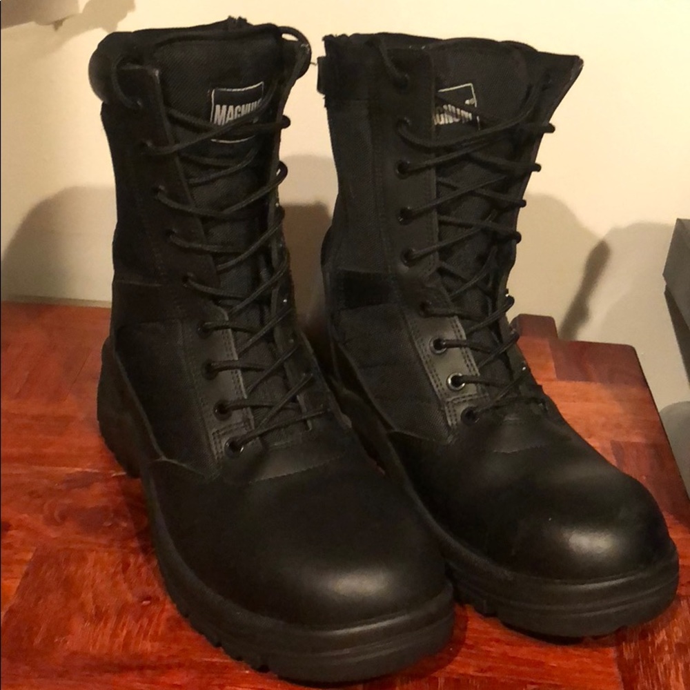 Work boots men’s size 12